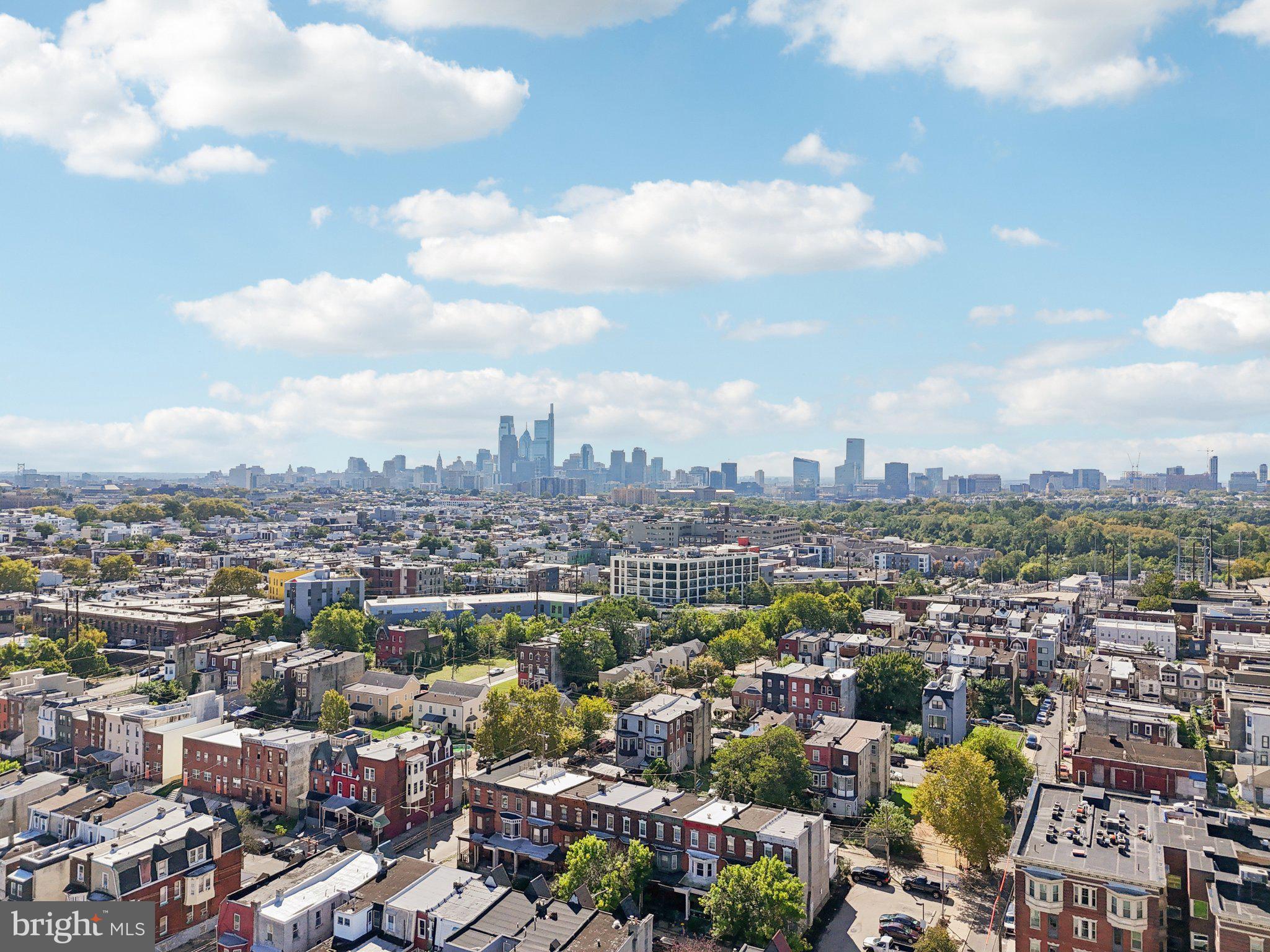 3208 CLIFFORD STREET