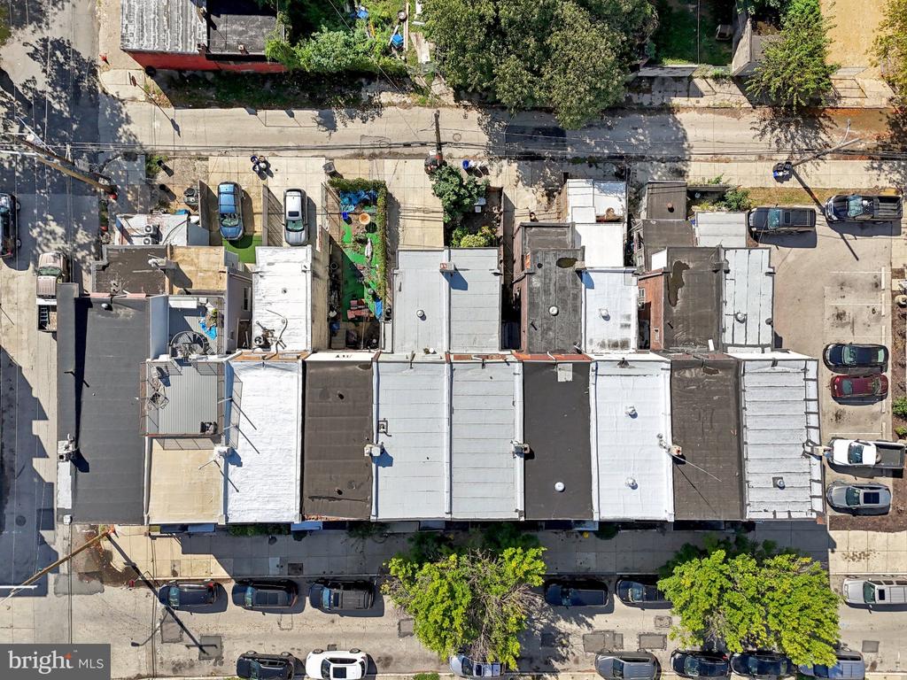 3208 CLIFFORD STREET