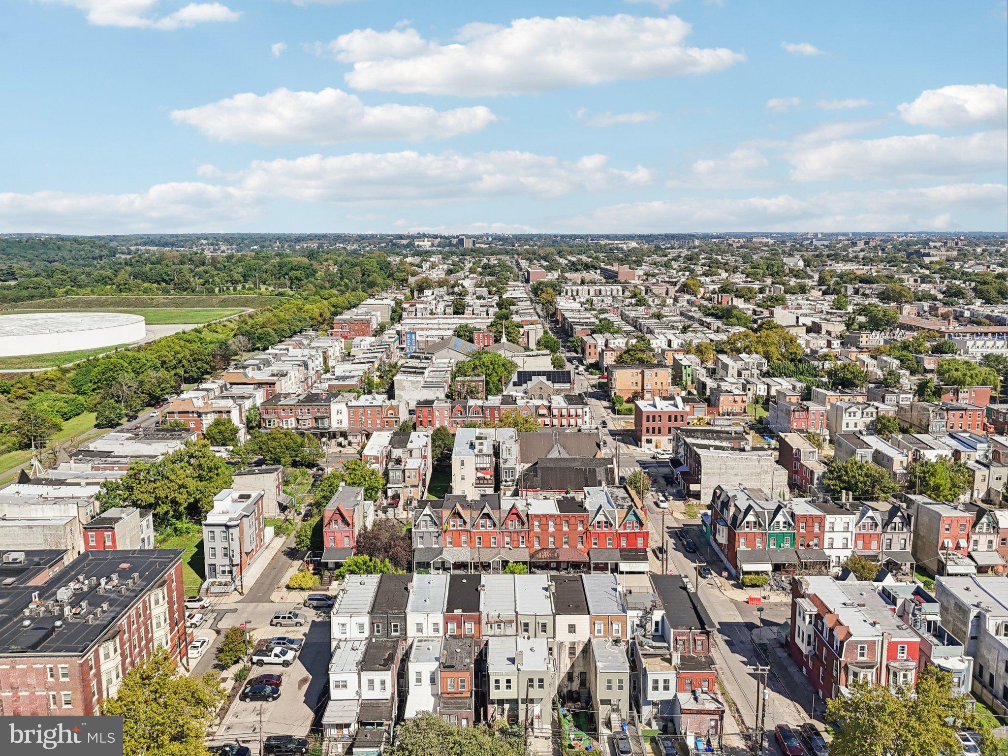 3208 CLIFFORD STREET