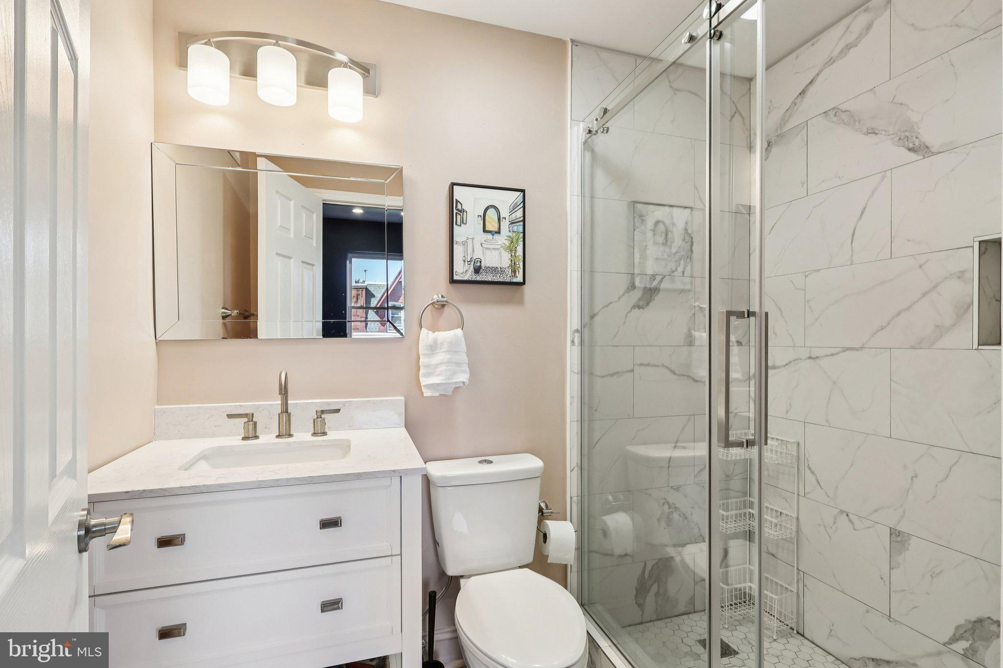 3208 CLIFFORD STREET