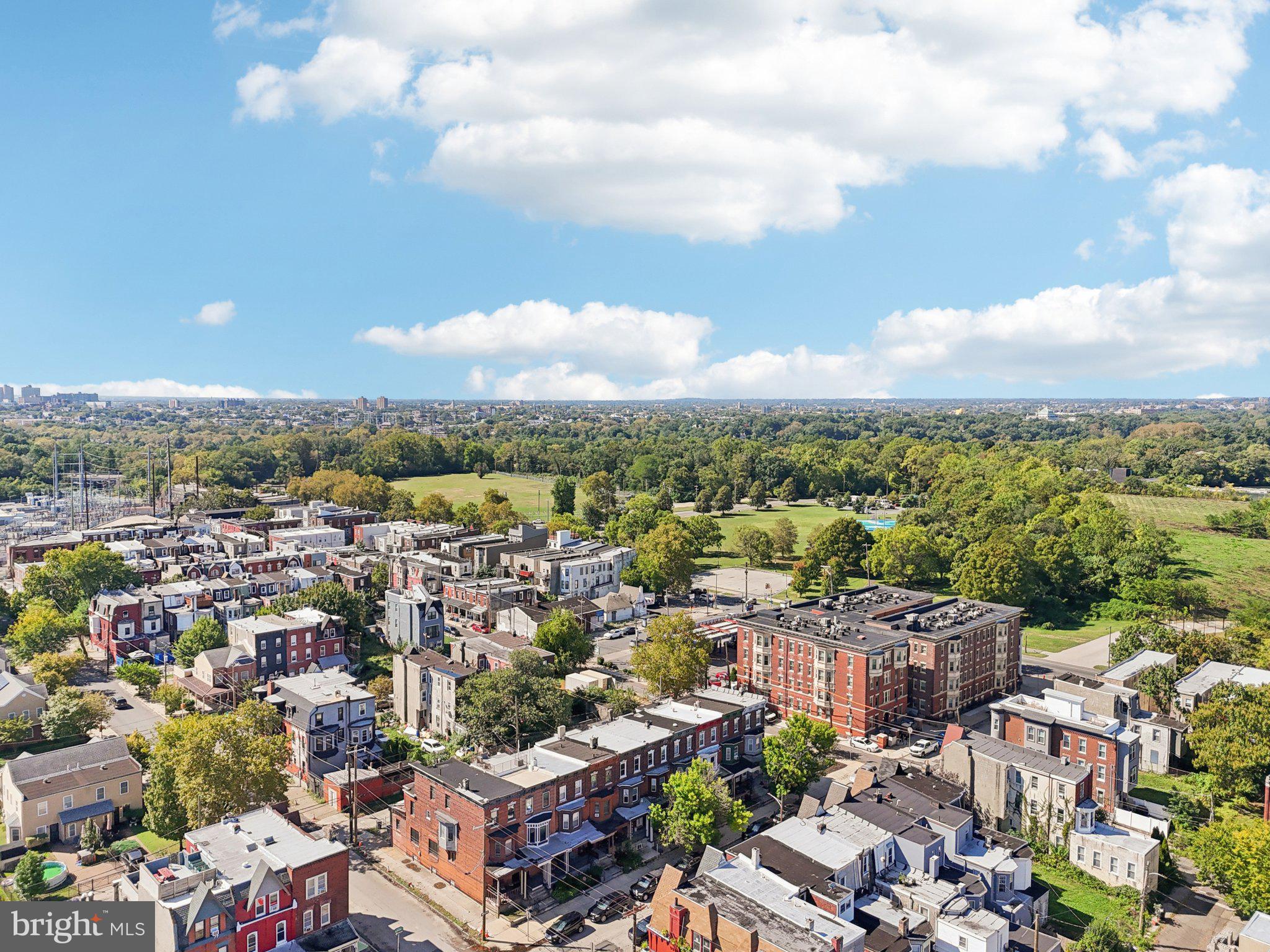 3208 CLIFFORD STREET