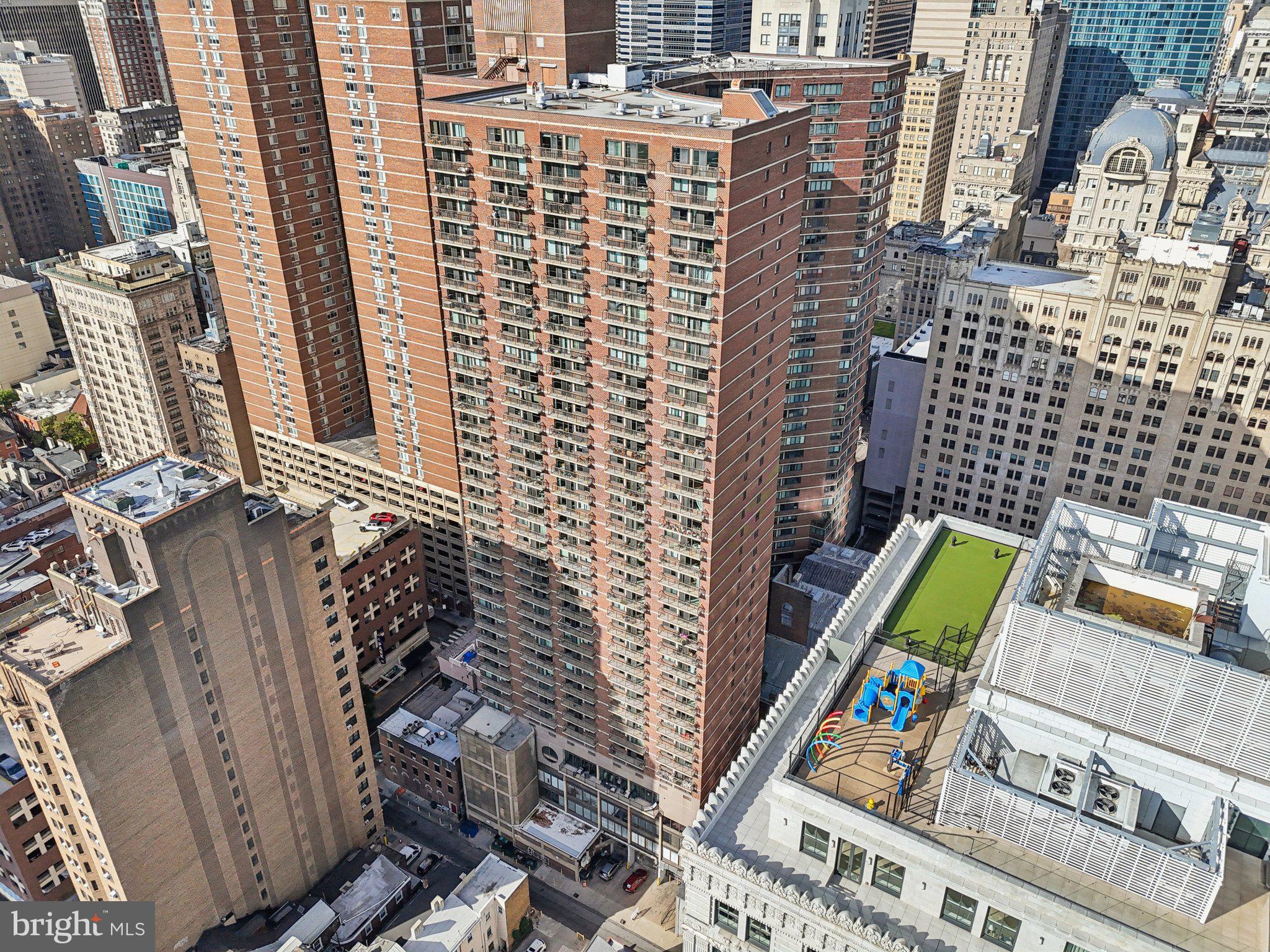 1420 LOCUST STREET 7O