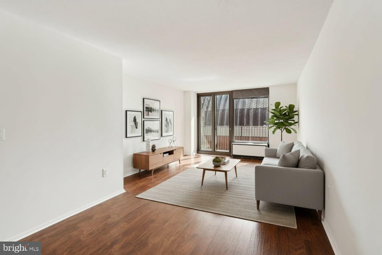 1420 LOCUST STREET 7O