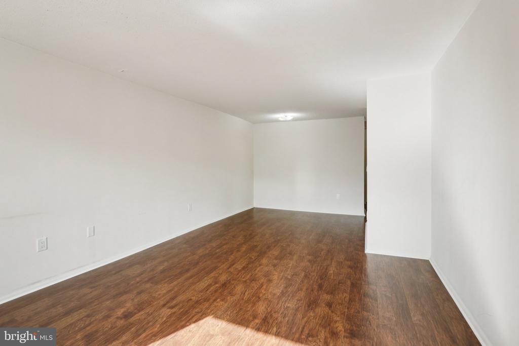 1420 LOCUST STREET 7O