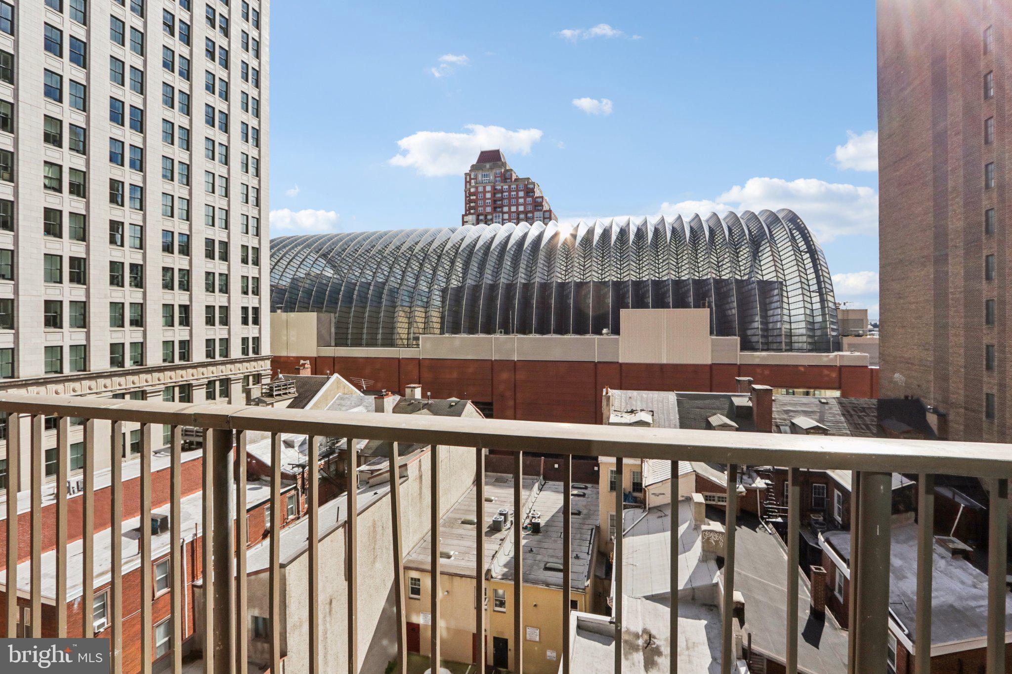 1420 LOCUST STREET 7O