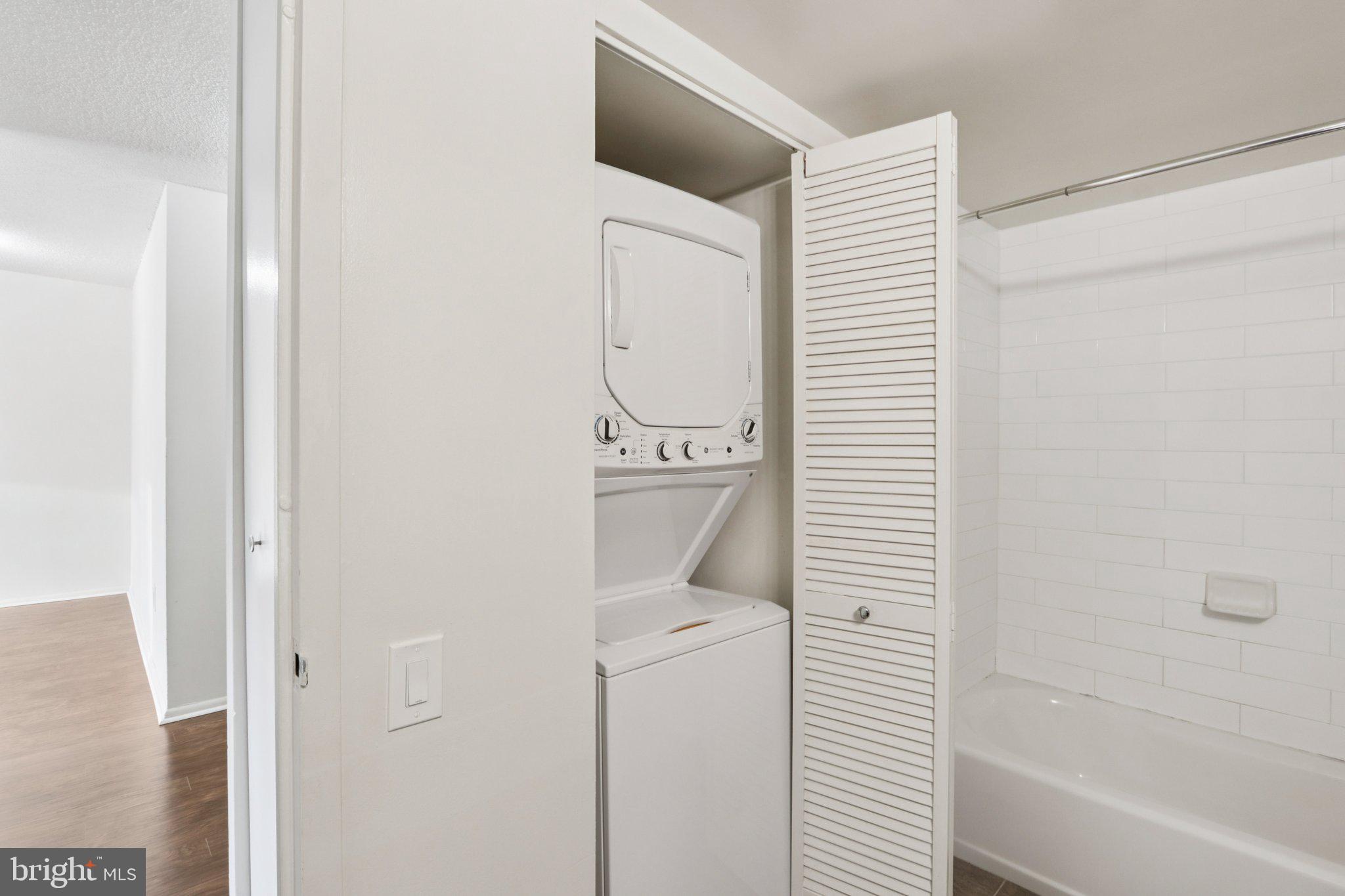 1420 LOCUST STREET 7O