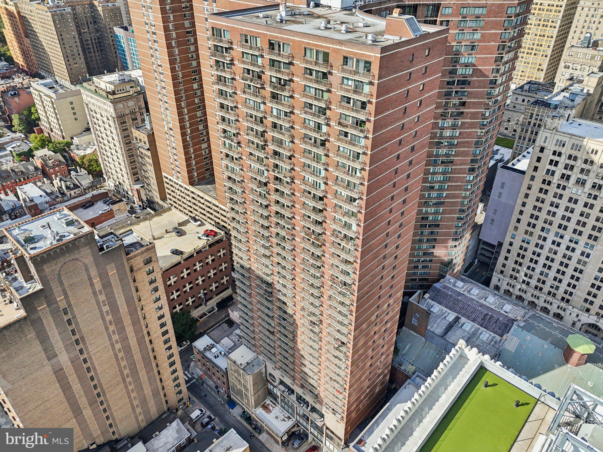 1420 LOCUST STREET 7O