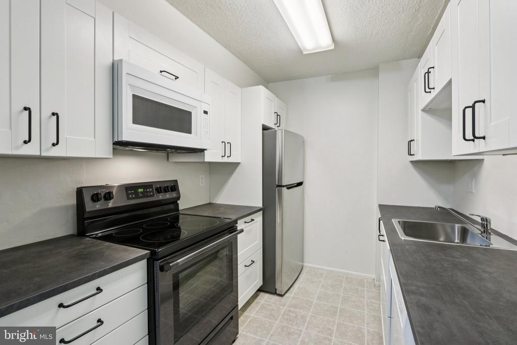 1420 LOCUST STREET 7O