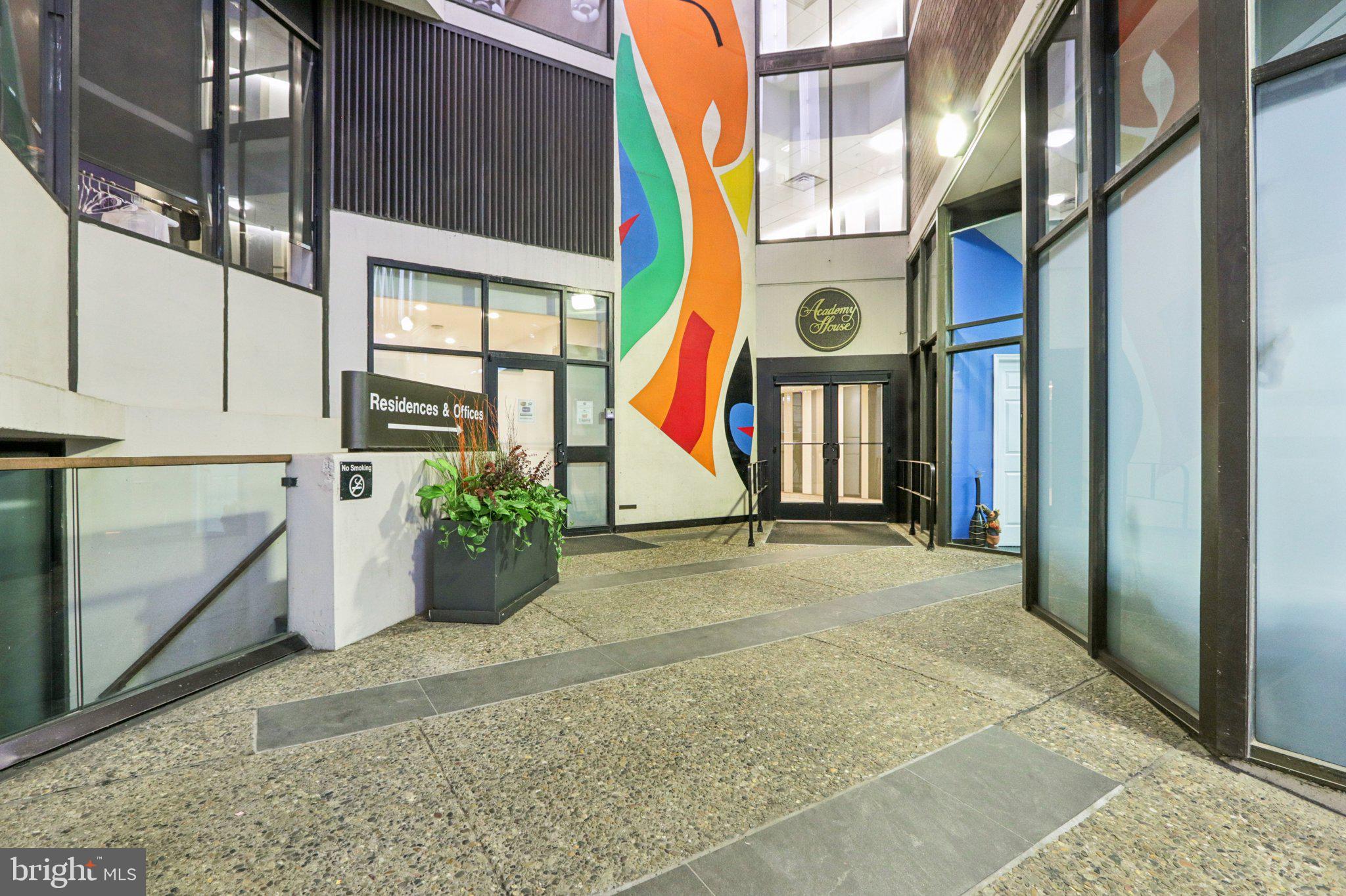 1420 LOCUST STREET 7O