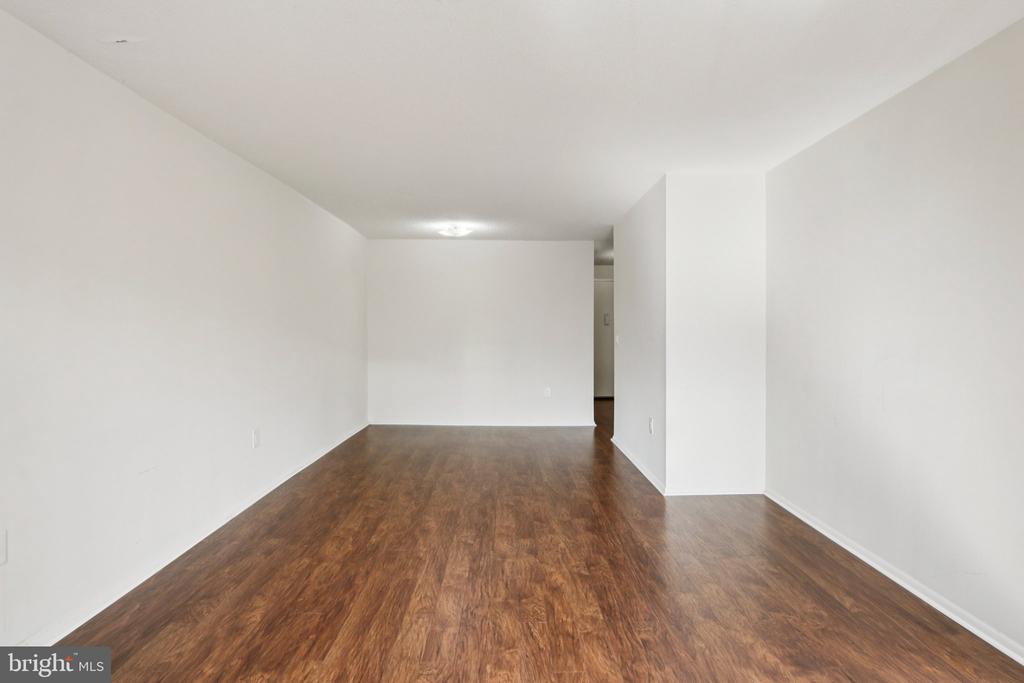 1420 LOCUST STREET 7O