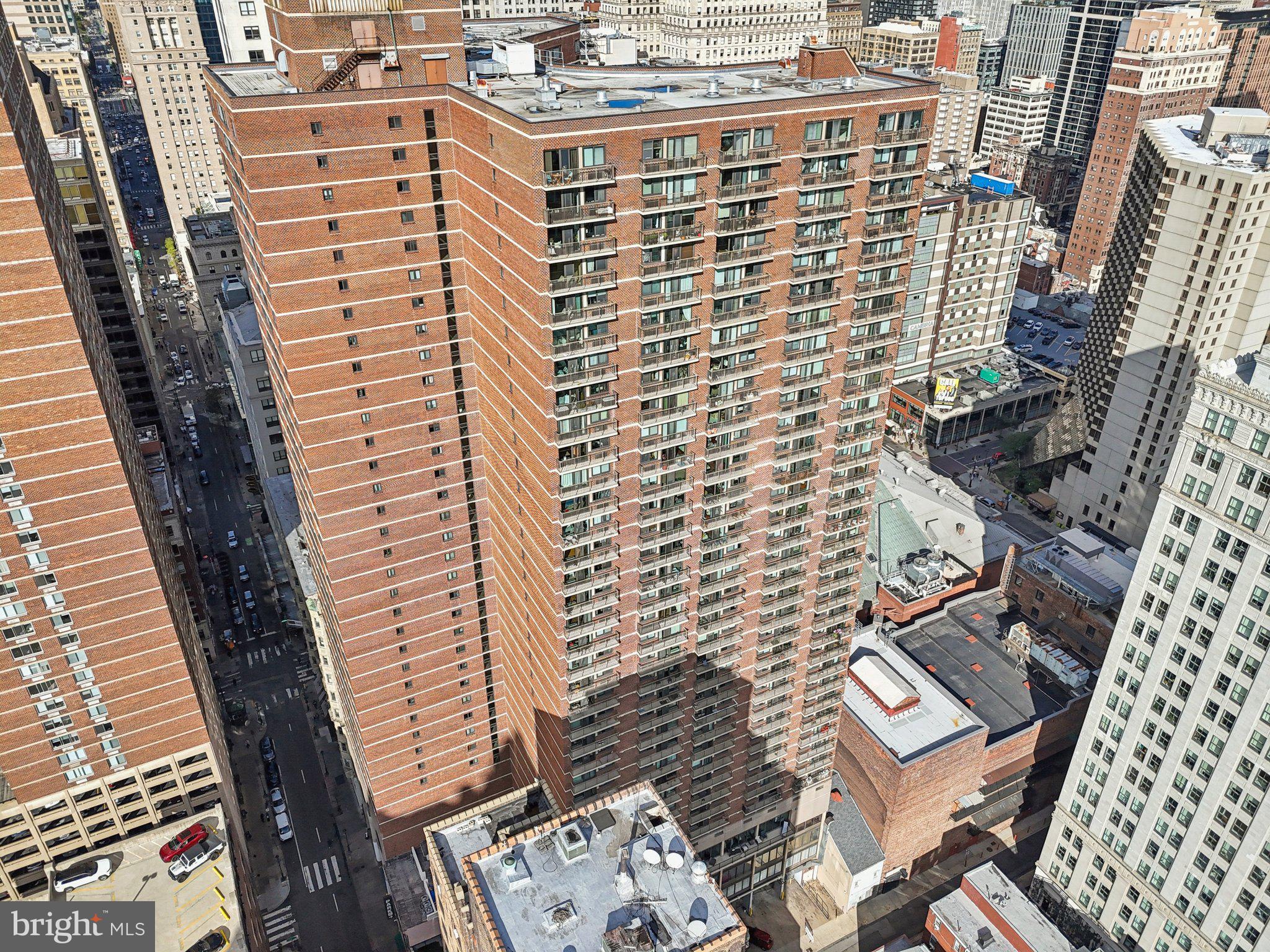 1420 LOCUST STREET 7O