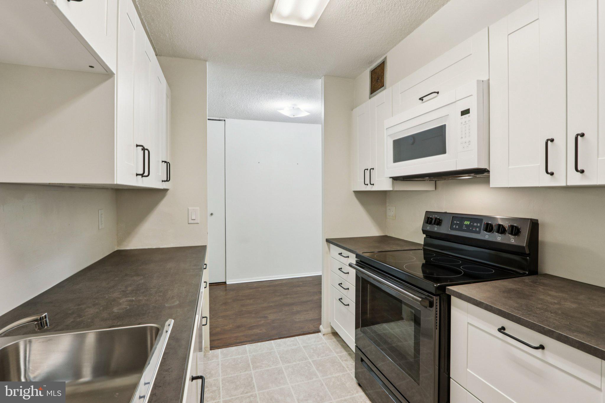 1420 LOCUST STREET 7O