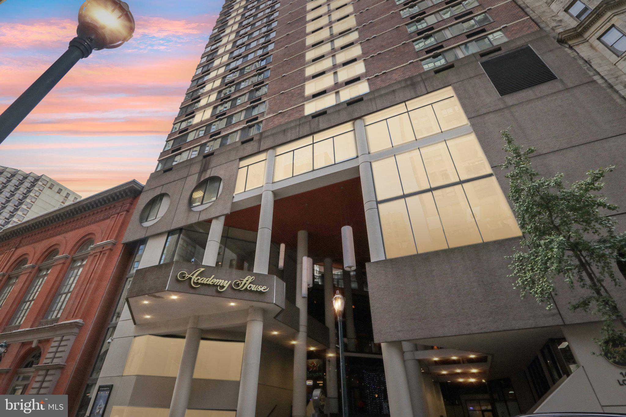 1420 LOCUST STREET 7O