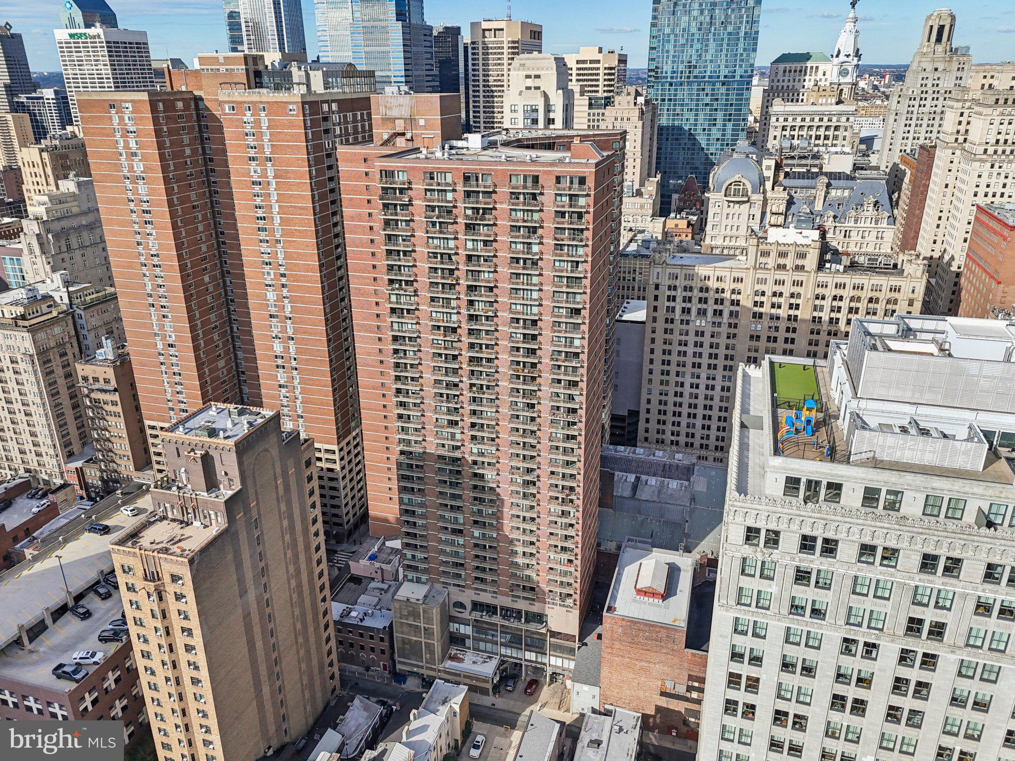 1420 LOCUST STREET 7O