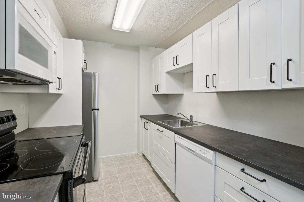 1420 LOCUST STREET 7O