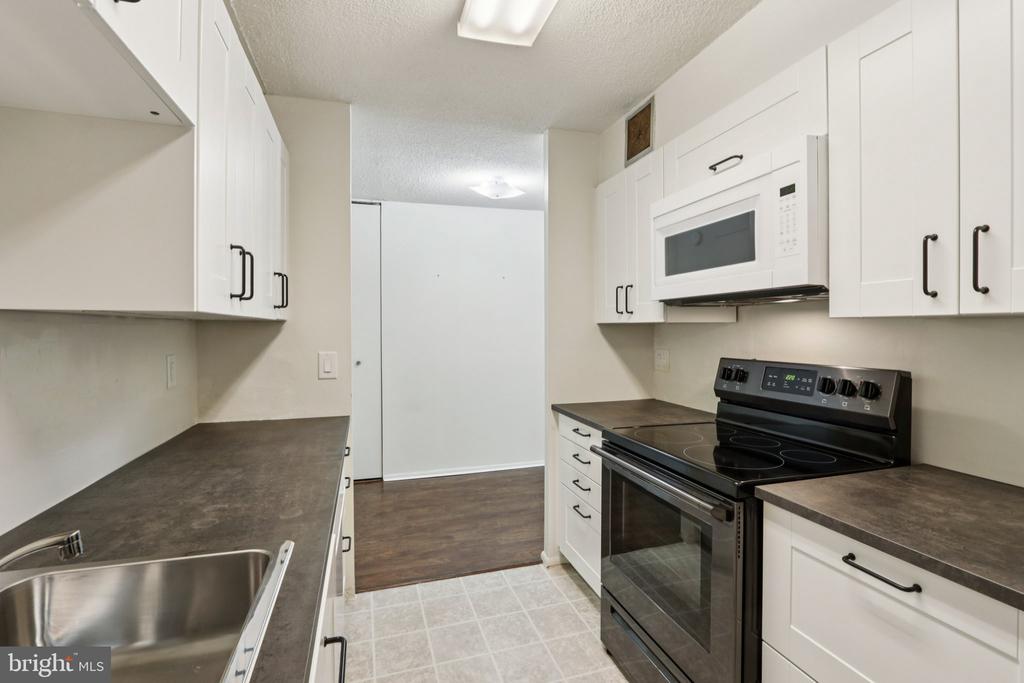 1420 LOCUST STREET 7O