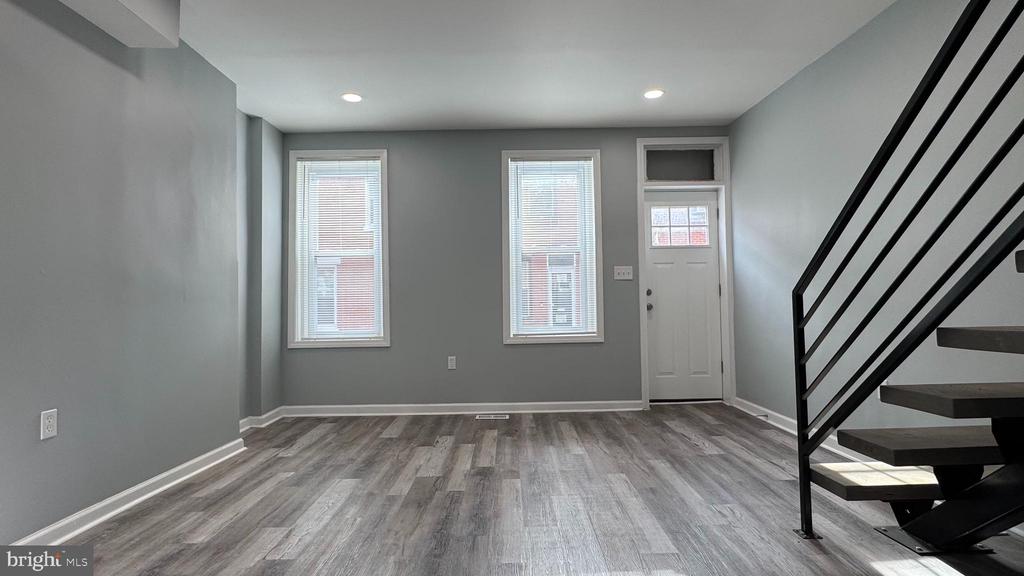 163 W PALMER STREET