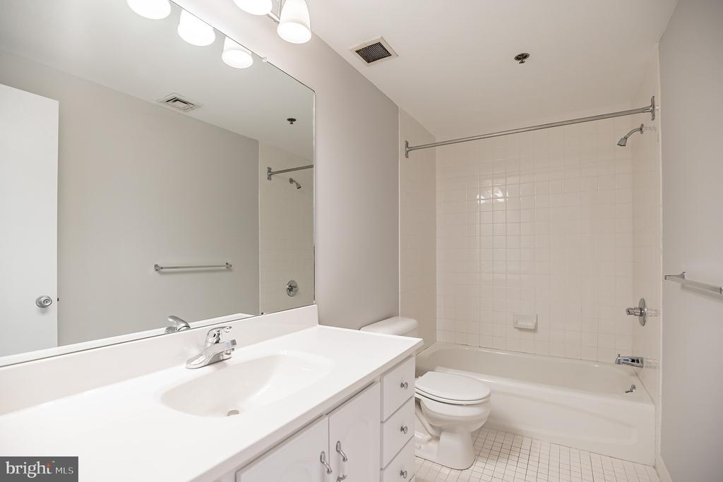 314 N 12TH STREET 403