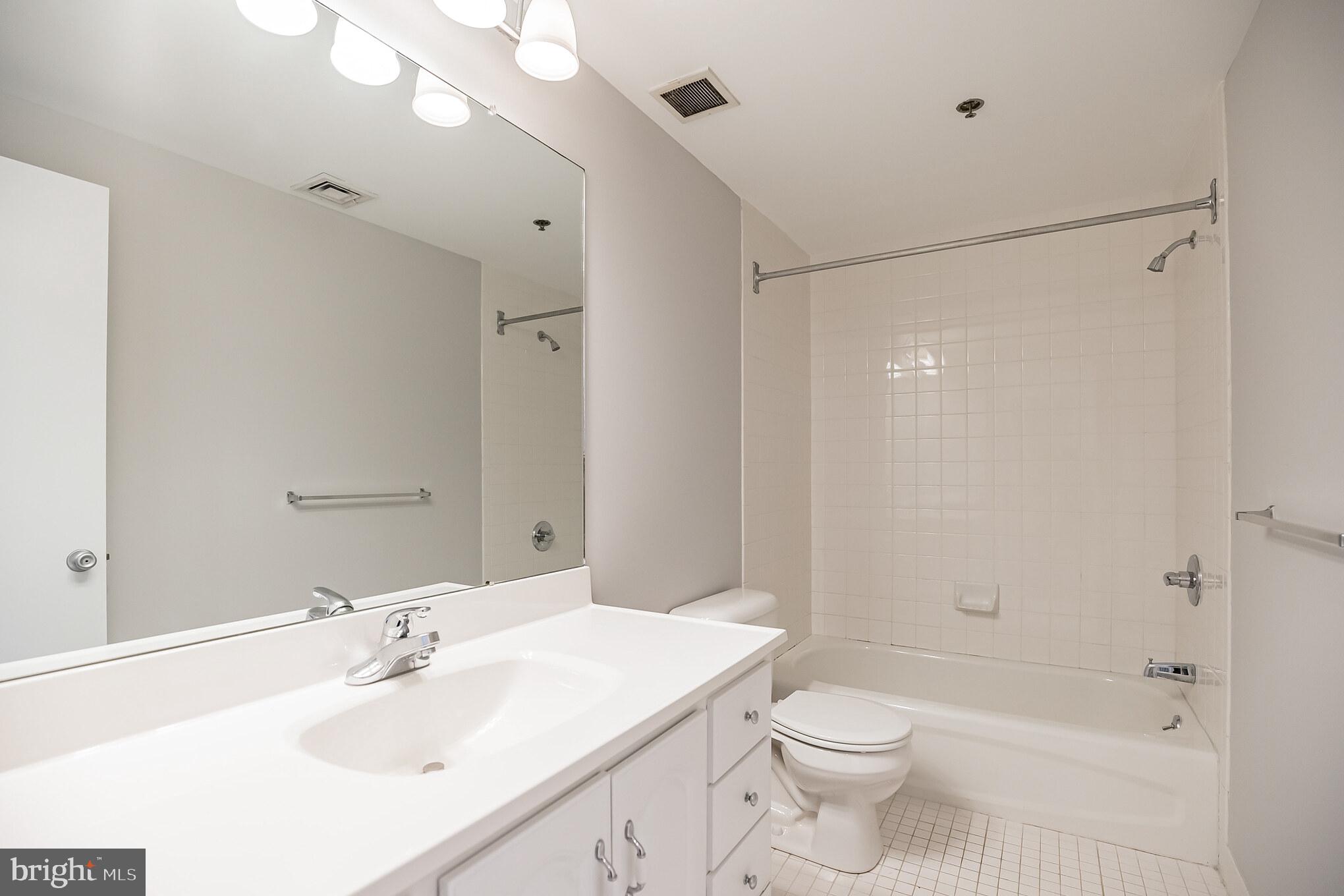 314 N 12TH STREET 403