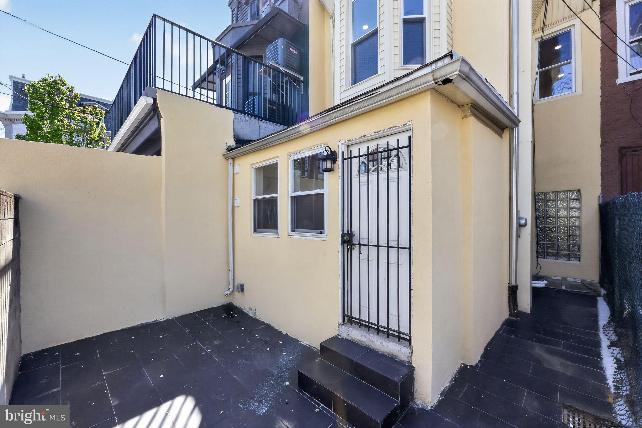 2303 SAINT ALBANS STREET