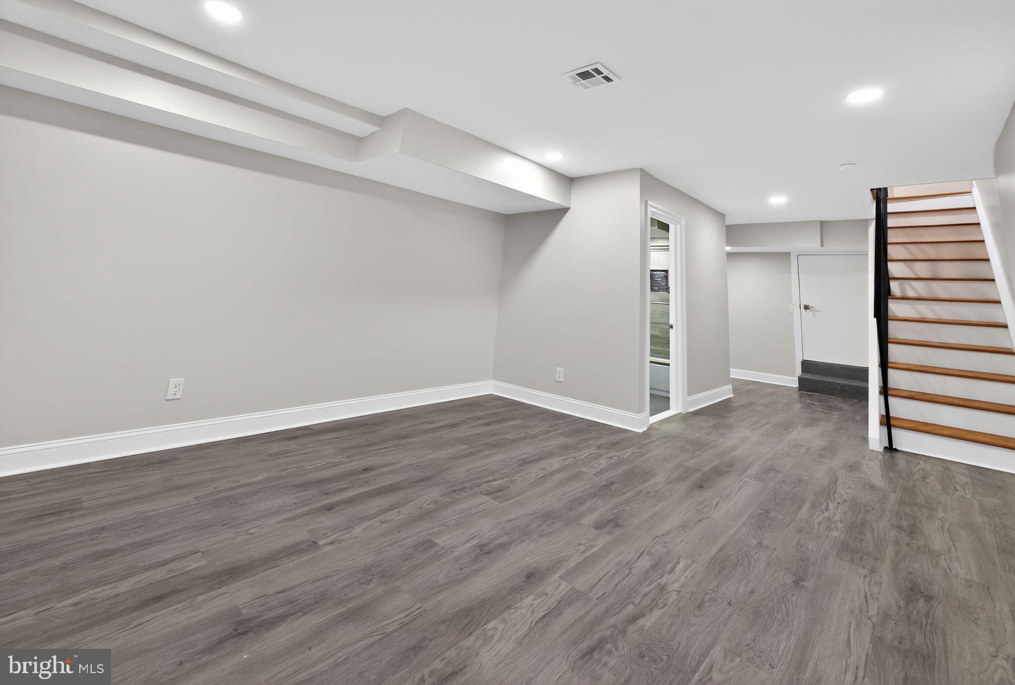 2303 SAINT ALBANS STREET