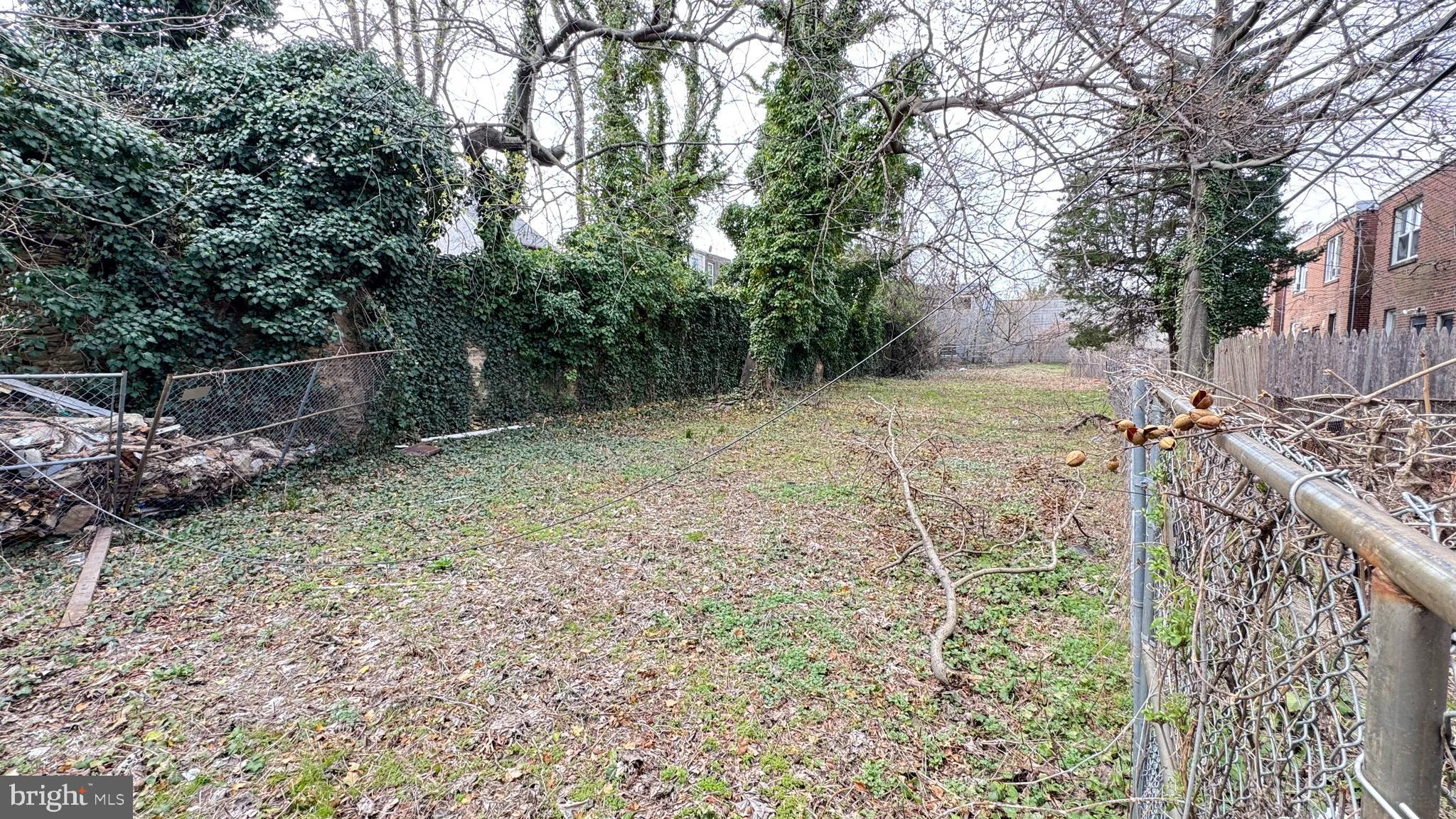 265 -267 E HORTTER STREET