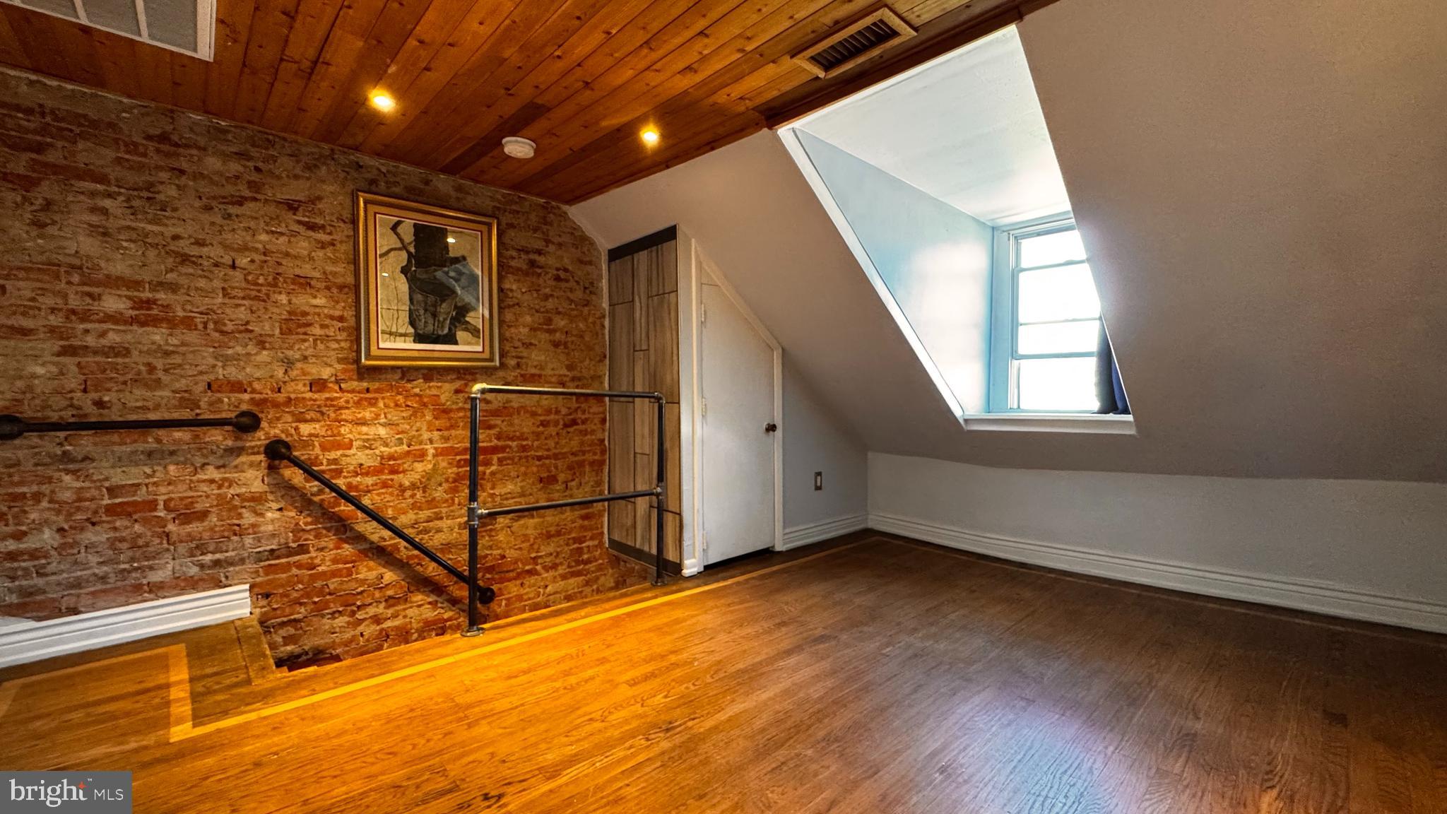 400 S 2ND STREET 16 404B