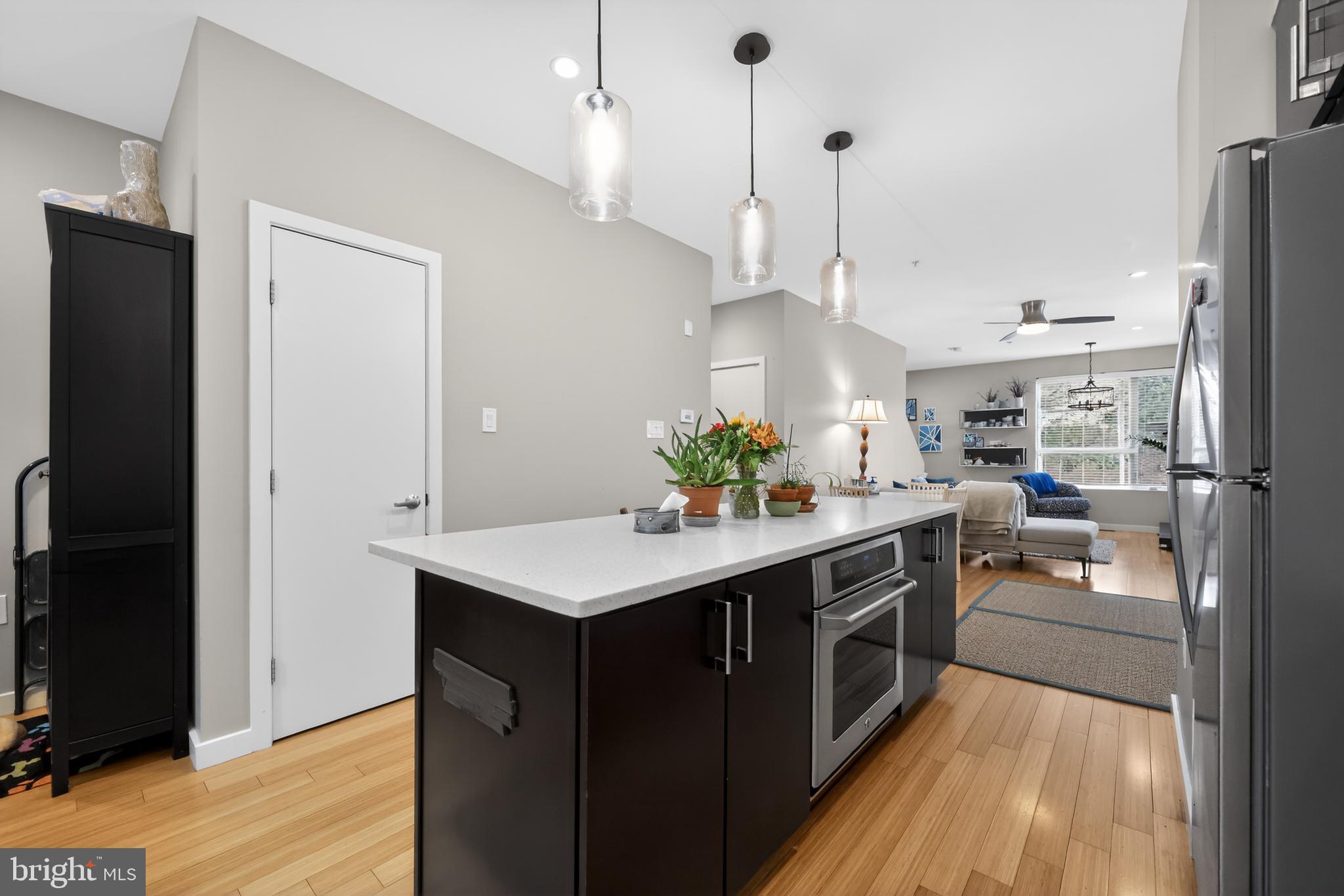 1724 TULIP STREET