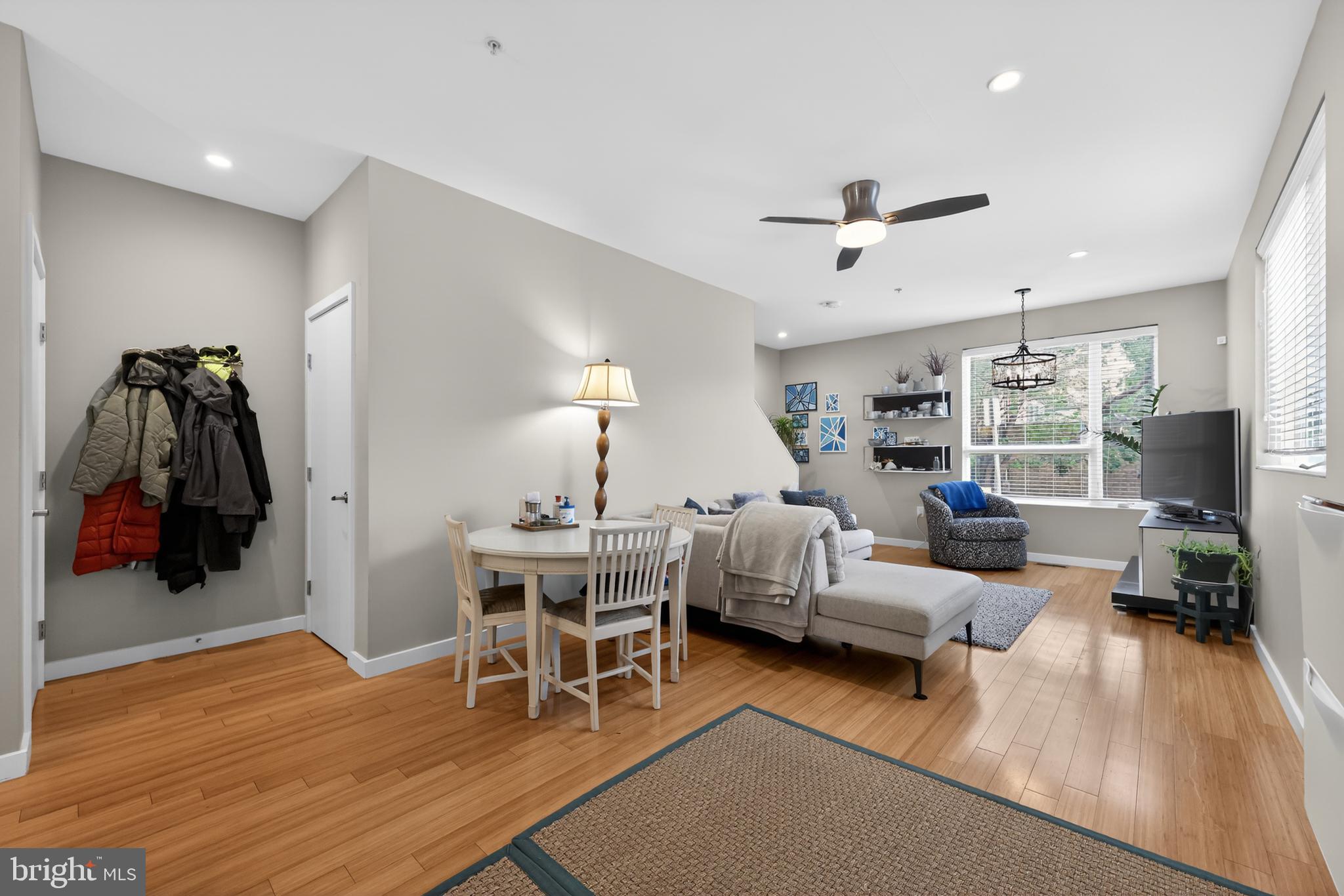 1724 TULIP STREET