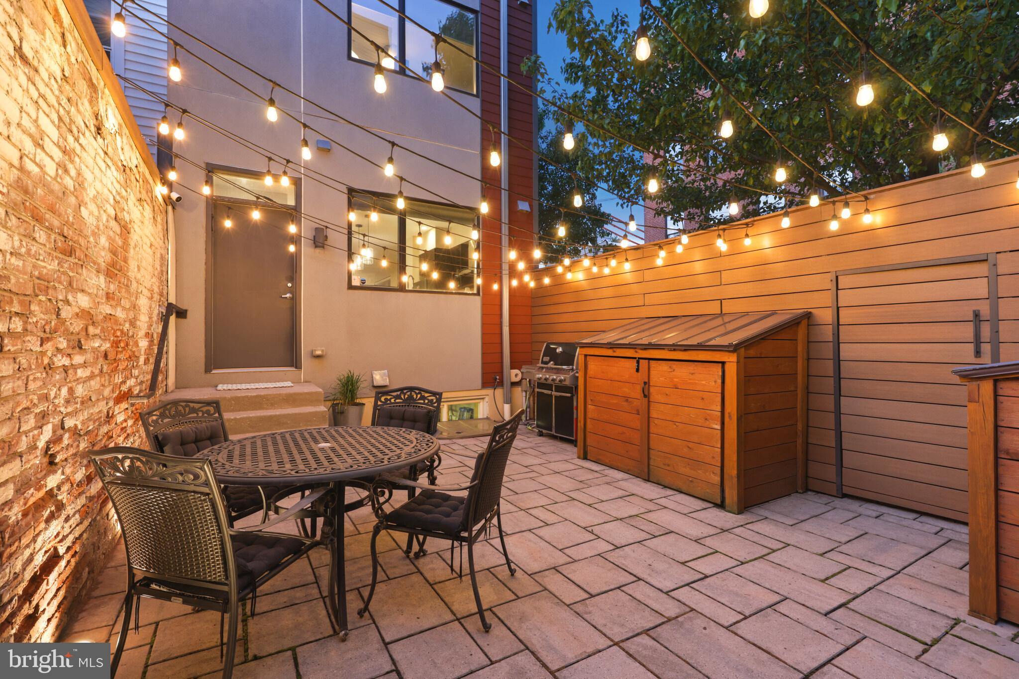 1724 TULIP STREET