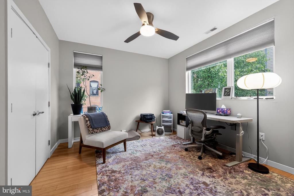 1724 TULIP STREET