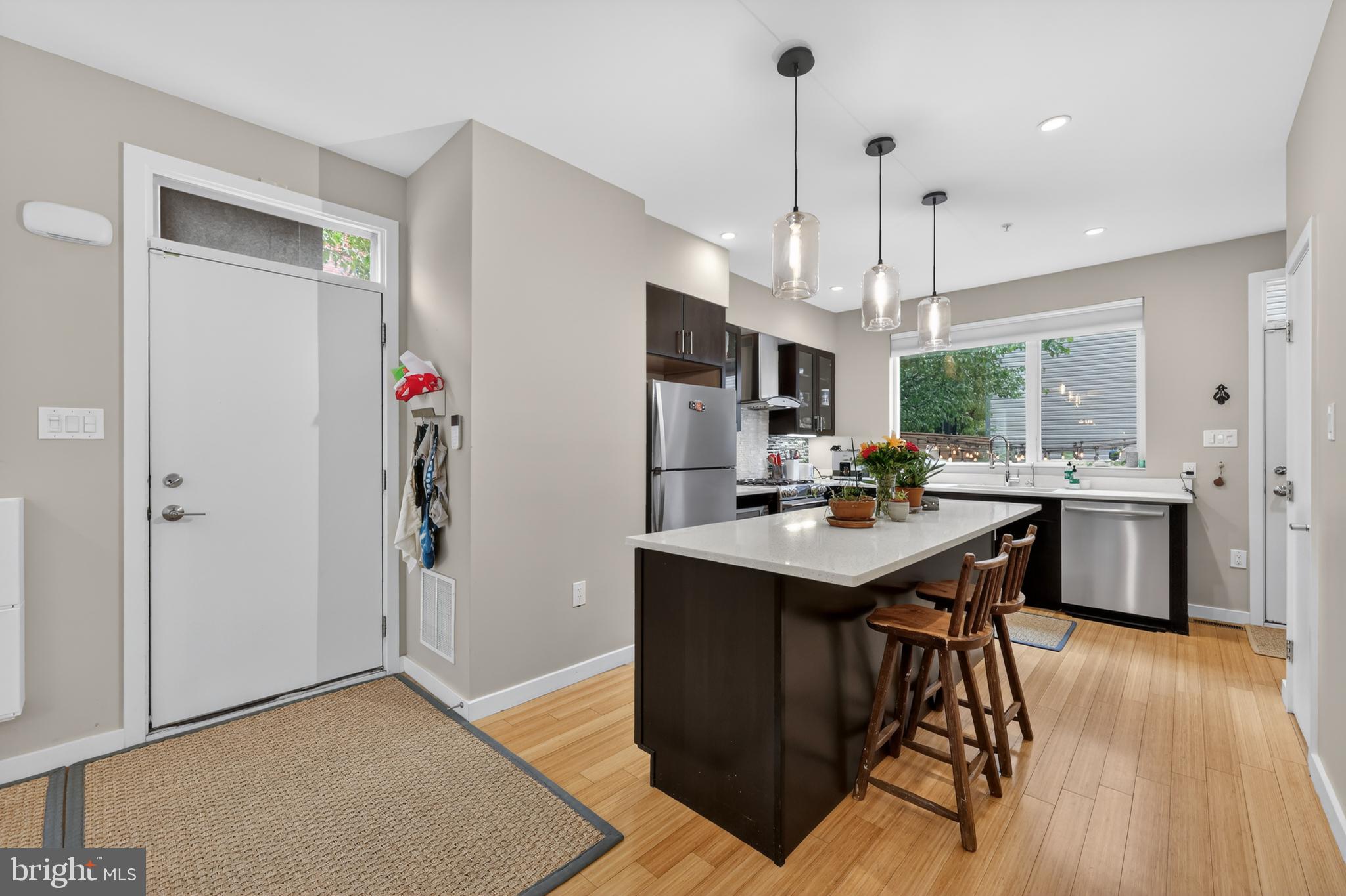 1724 TULIP STREET