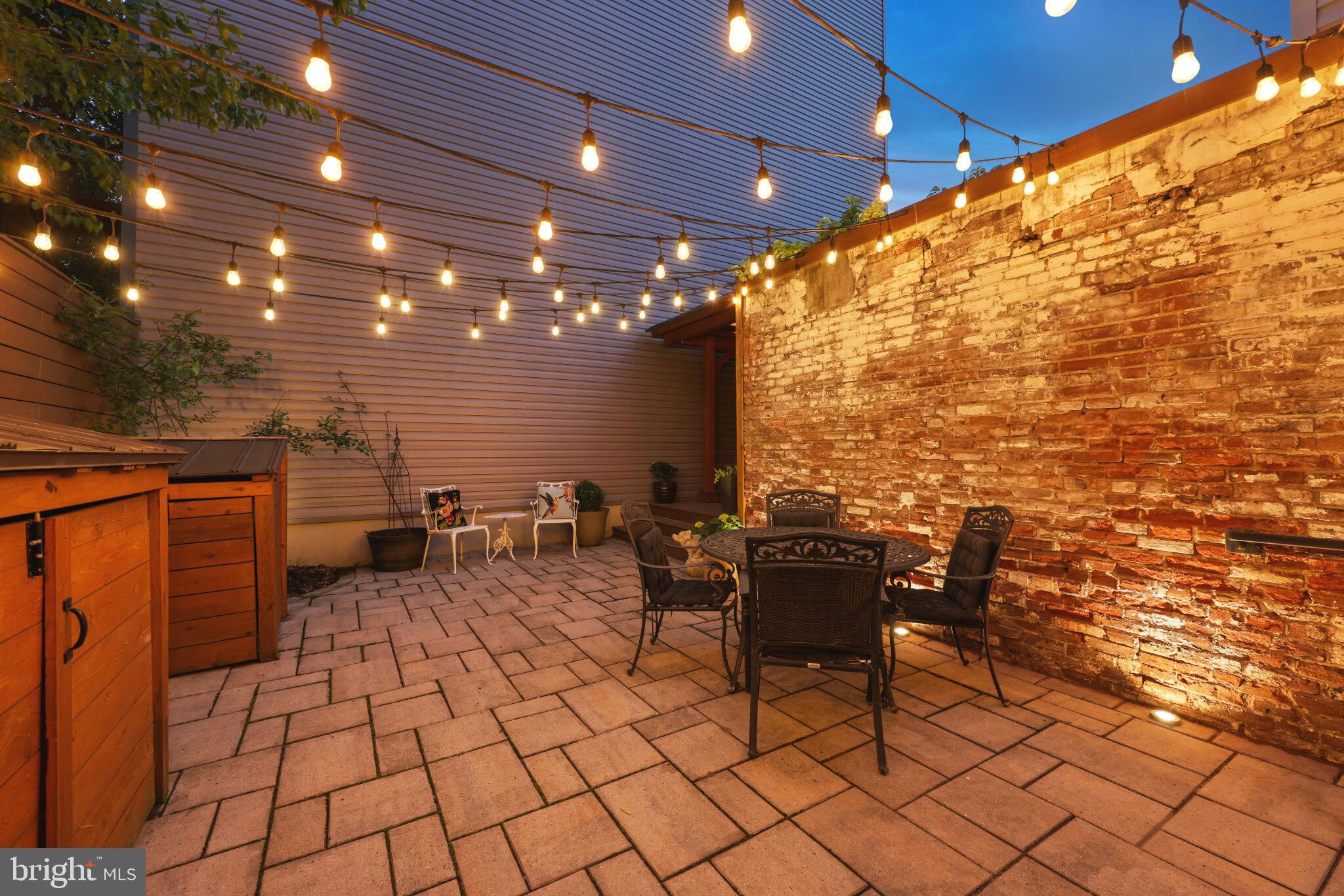 1724 TULIP STREET