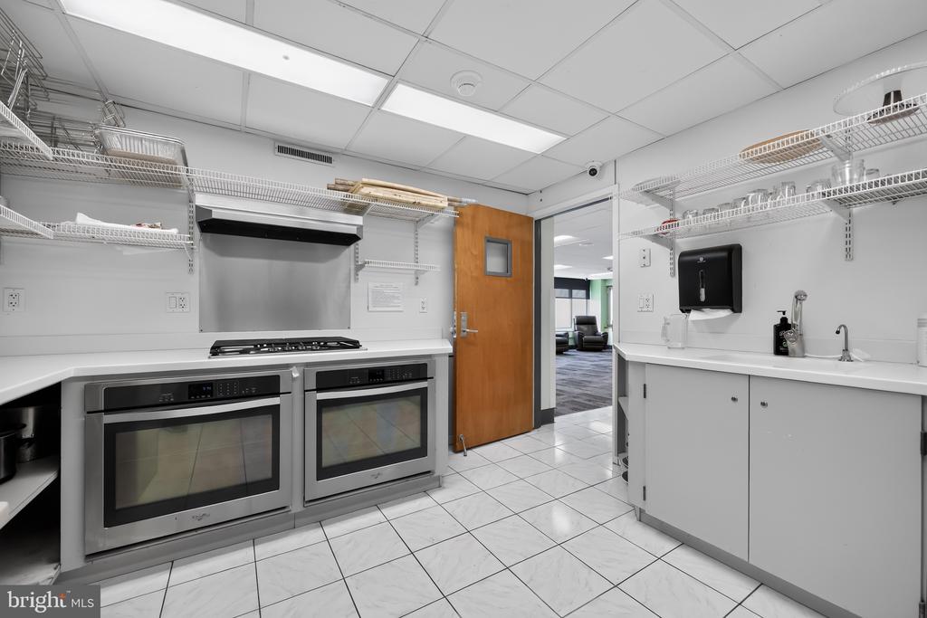 604 S WASHINGTON SQUARE Unit: 2609