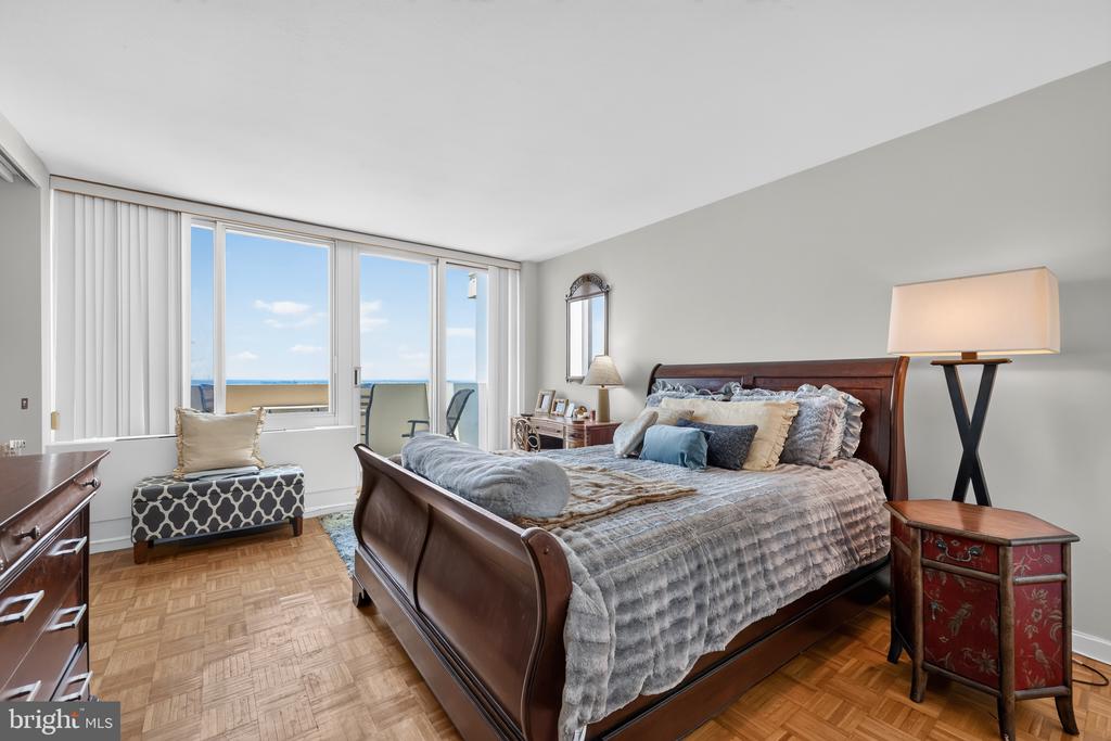 604 S WASHINGTON SQUARE Unit: 2609