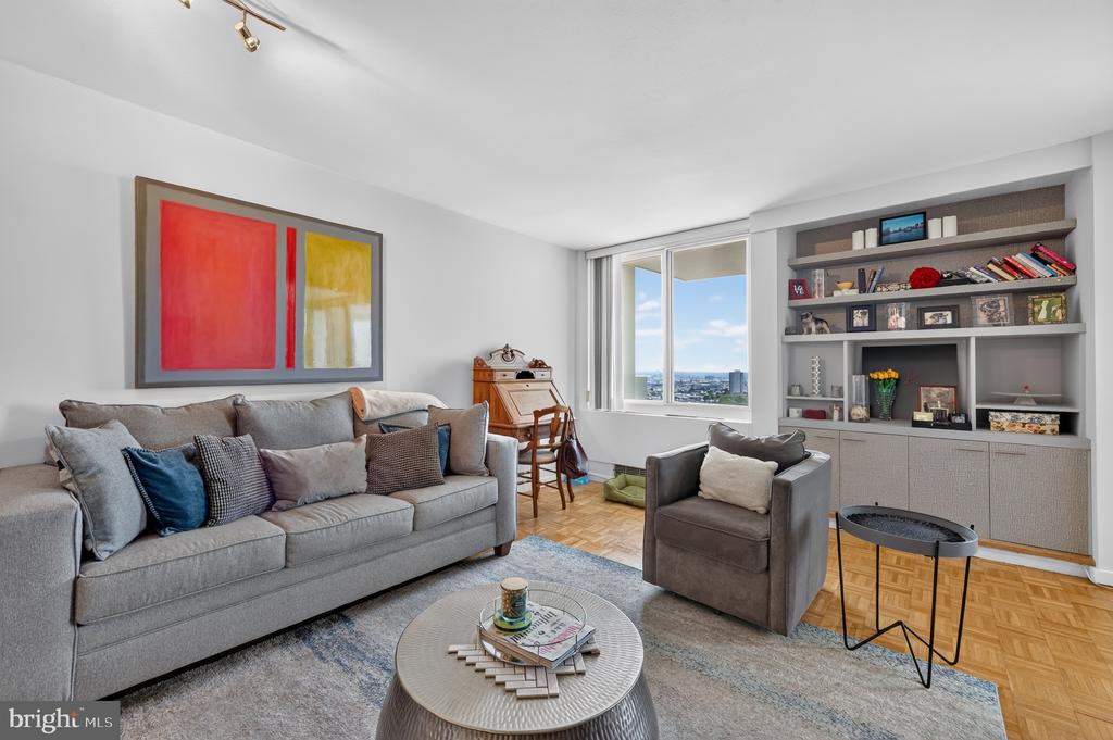 604 S WASHINGTON SQUARE Unit: 2609