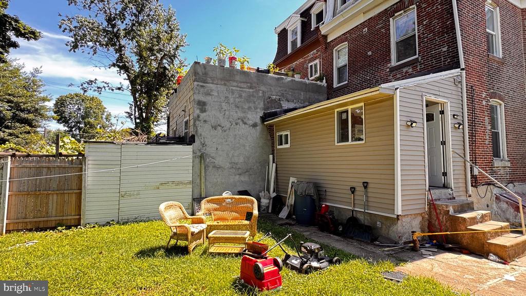 1127 COTTMAN AVENUE