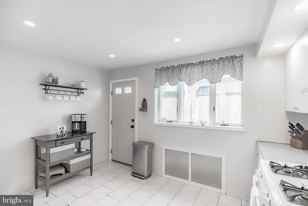 1045 MERCY STREET
