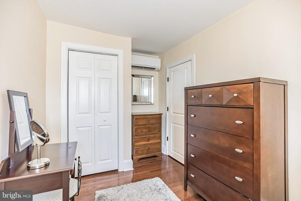 1045 MERCY STREET