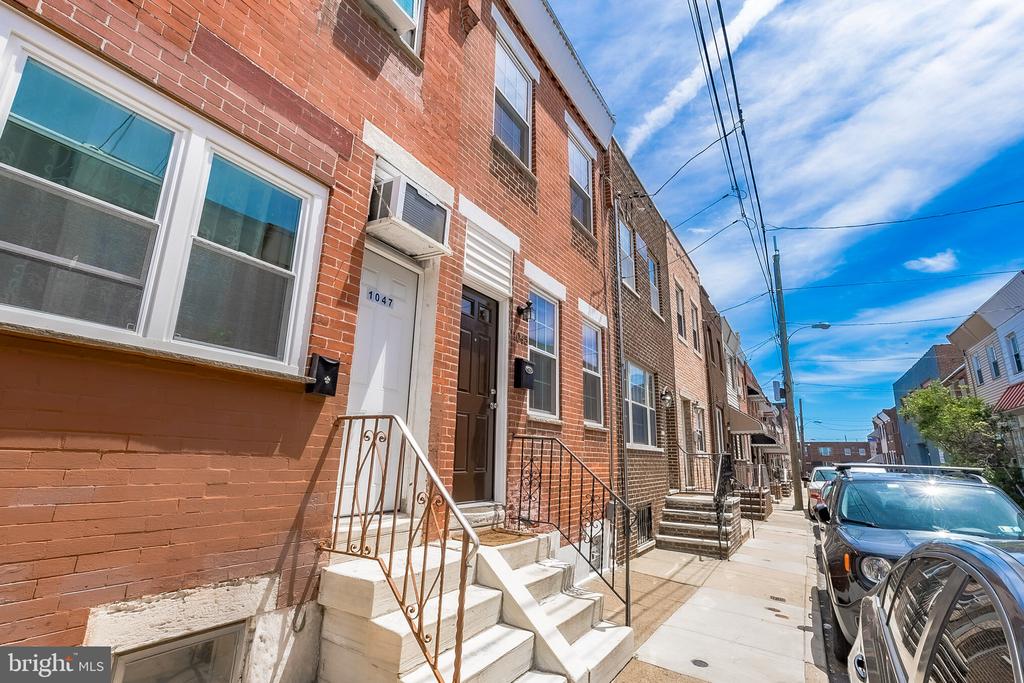 1045 MERCY STREET