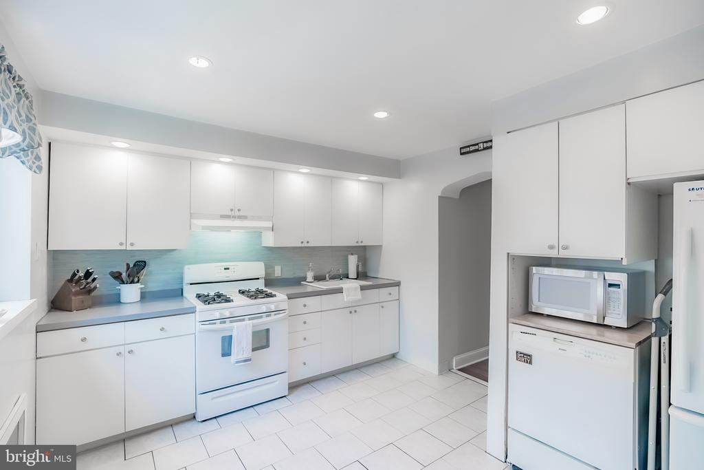 1045 MERCY STREET