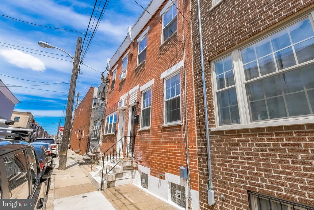 1045 MERCY STREET