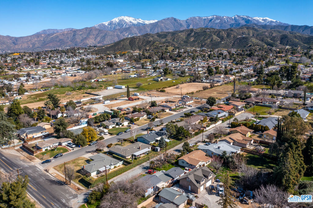 35311 Mountain View Street