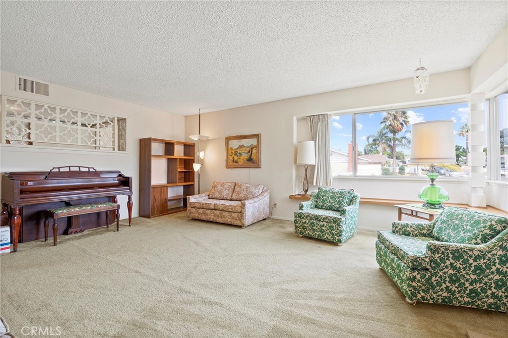 17752 Ridgecrest Drive