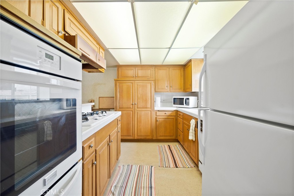 17752 Ridgecrest Drive