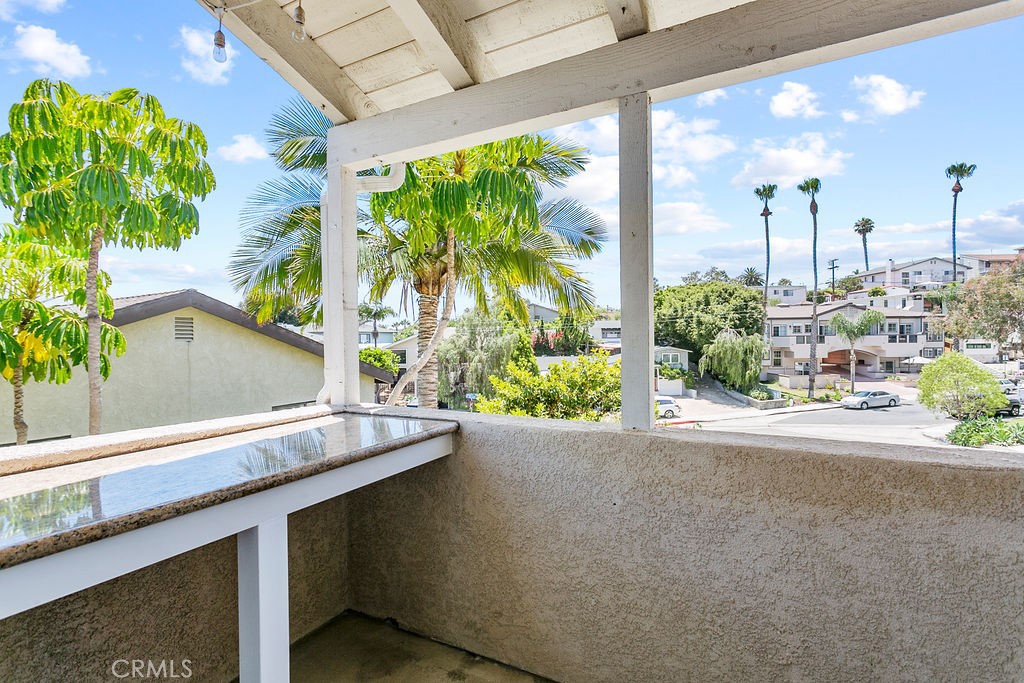 33912 Violet Lantern Street