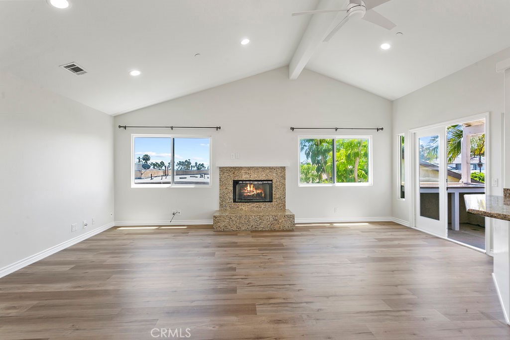 33912 Violet Lantern Street