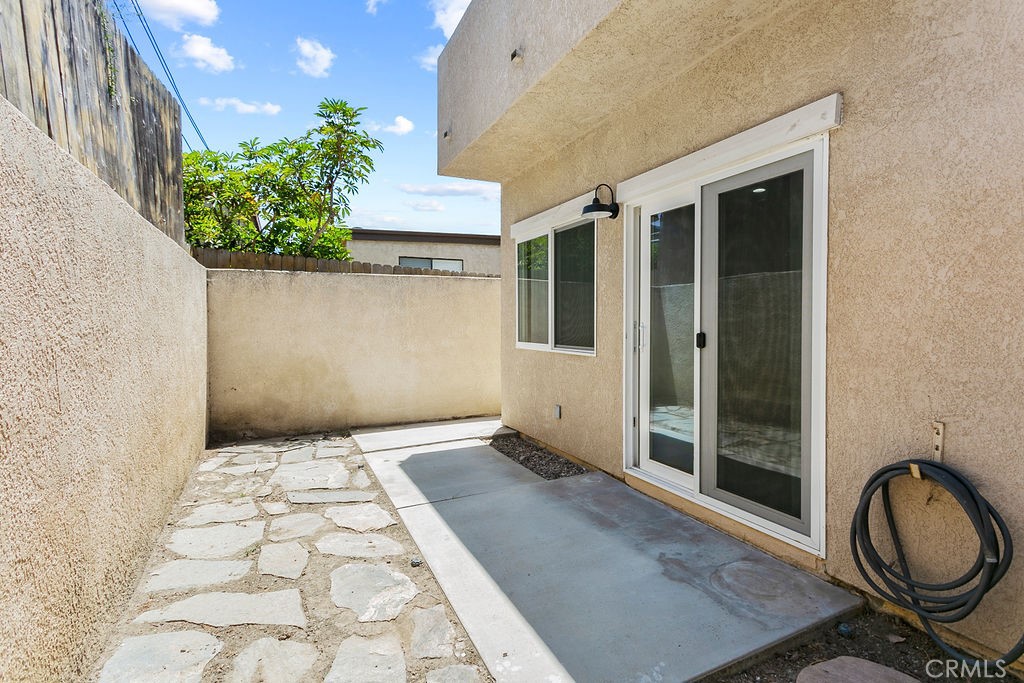 33912 Violet Lantern Street