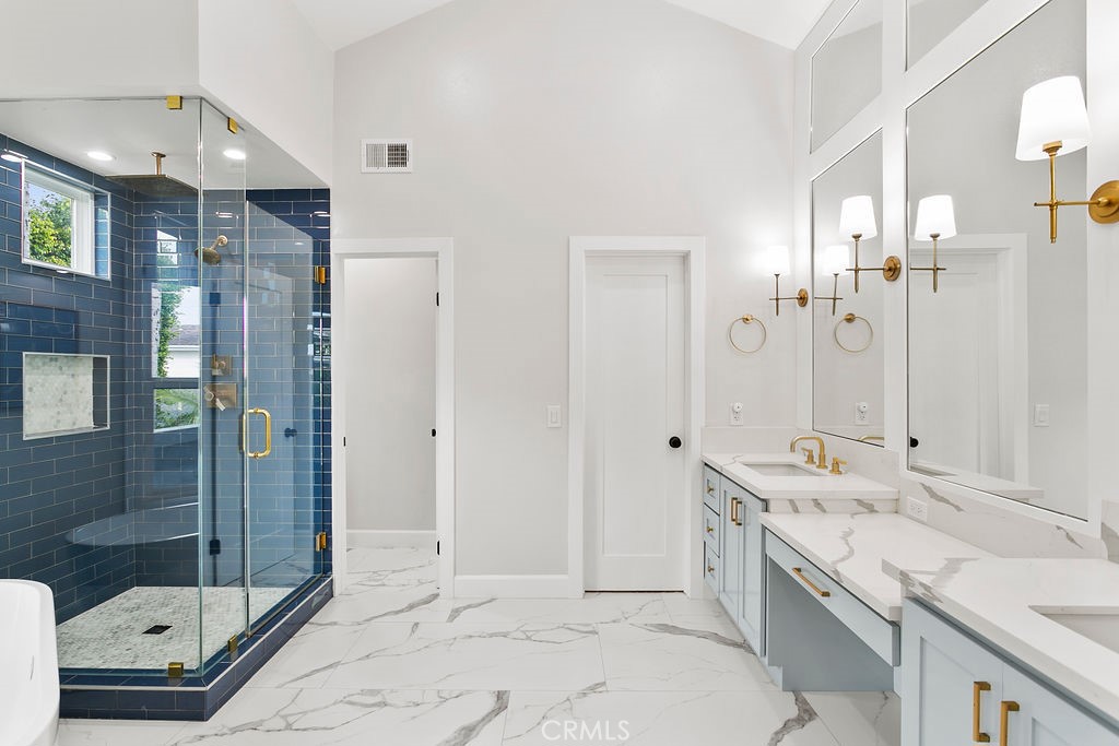 1603 Sea Horse Circle