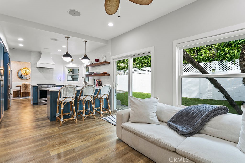 1603 Sea Horse Circle